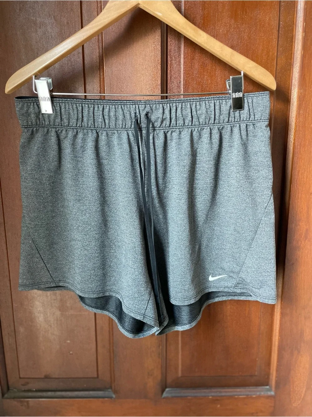 Nike dri fit women's medium athletic shorts